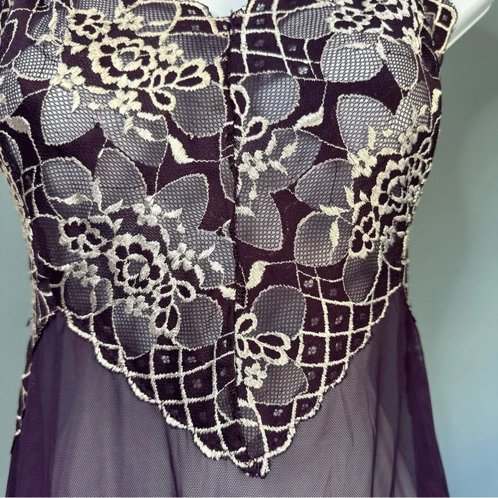 Purple Lace Ruffle Slip Nightie Nightgown Size F - Picture 4 of 6